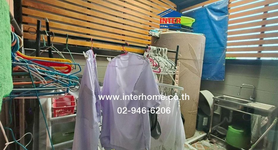 Casa adosada en venta de 4 habitaciones en Bang Bua Thong, Nonthaburi