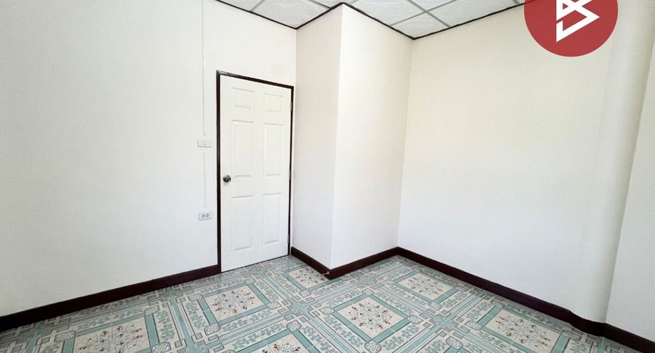 Casa adosada en venta de 4 habitaciones en Mueang Nonthaburi, Nonthaburi