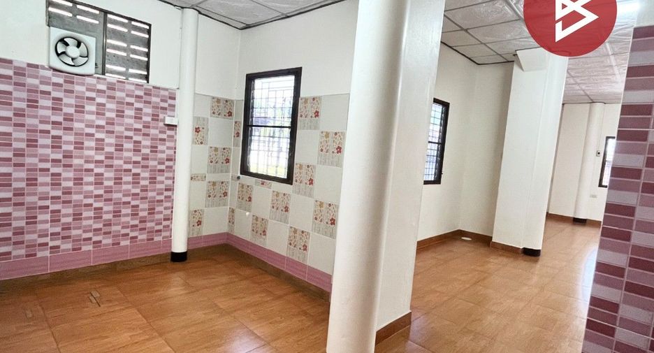Casa adosada en venta de 4 habitaciones en Mueang Nonthaburi, Nonthaburi