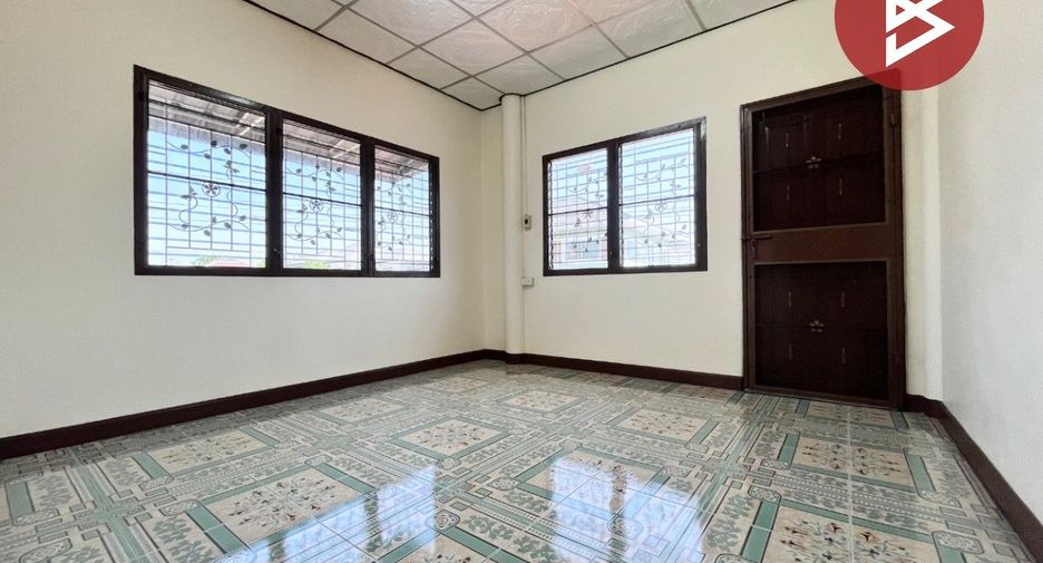 Casa adosada en venta de 4 habitaciones en Mueang Nonthaburi, Nonthaburi