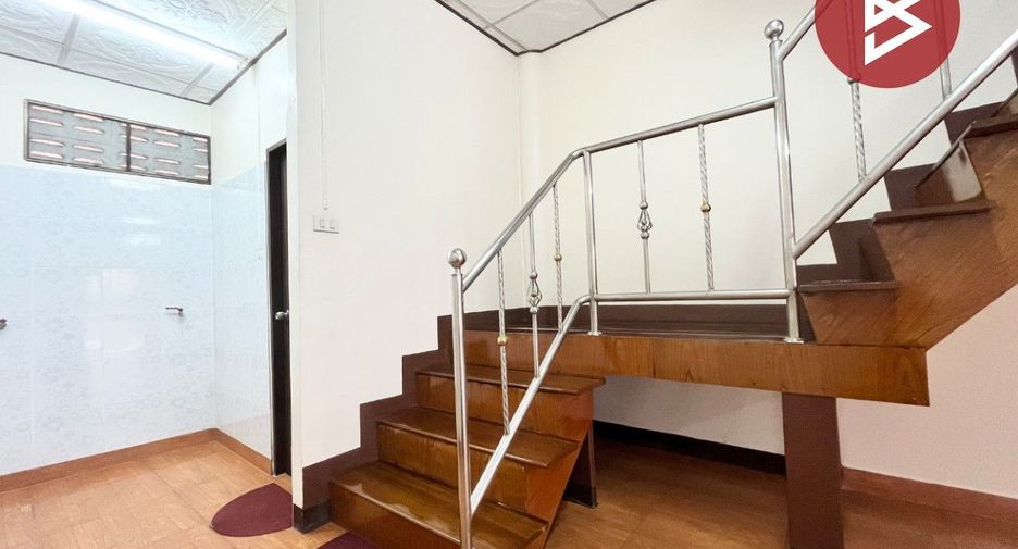Casa adosada en venta de 4 habitaciones en Mueang Nonthaburi, Nonthaburi