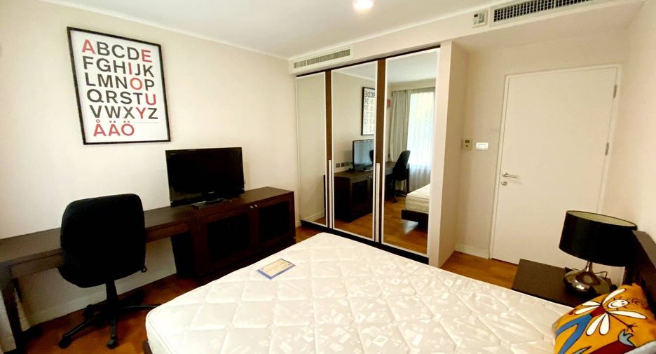 For rent 2 bedrooms condo in Pathum Wan, Bangkok