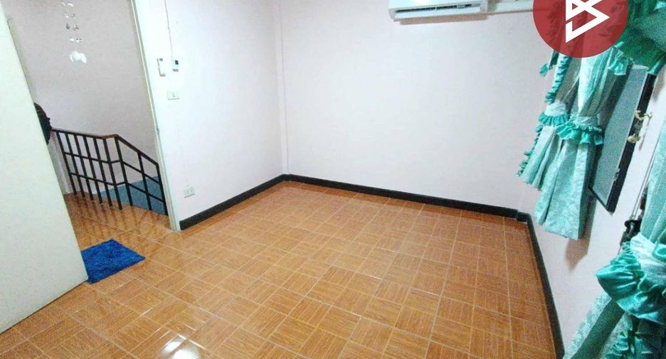 For sale 2 bedrooms townhouse in Bang Pakong, Chachoengsao