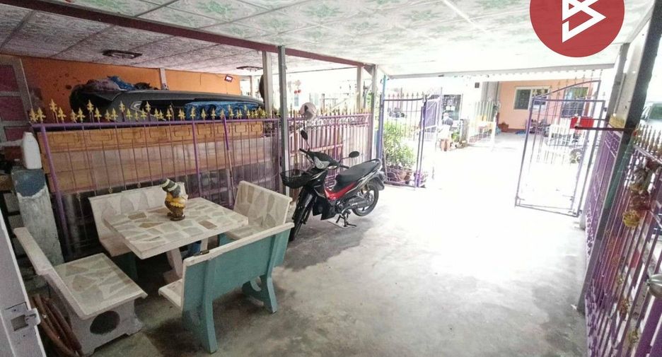 For sale 2 bedrooms townhouse in Bang Pakong, Chachoengsao