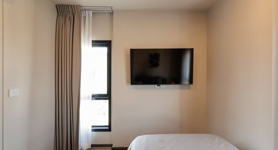 For rent 2 bedrooms condo in Chatuchak, Bangkok