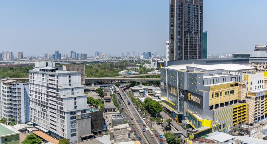 For rent 2 bedrooms condo in Chatuchak, Bangkok