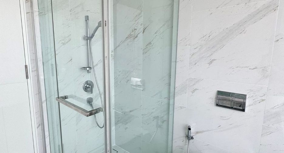 Condo en venta de 2 habitaciones en Bang Kho Laem, Bangkok