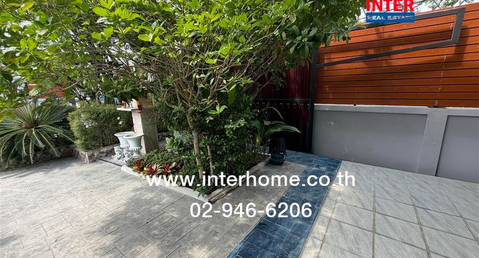 Almacén en venta de 3 habitaciones en Taling Chan, Bangkok