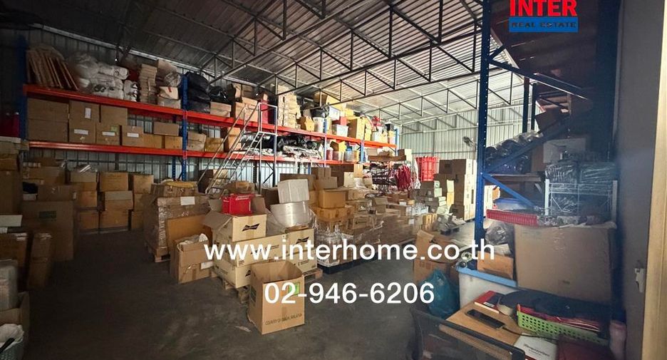 Almacén en venta de 3 habitaciones en Taling Chan, Bangkok