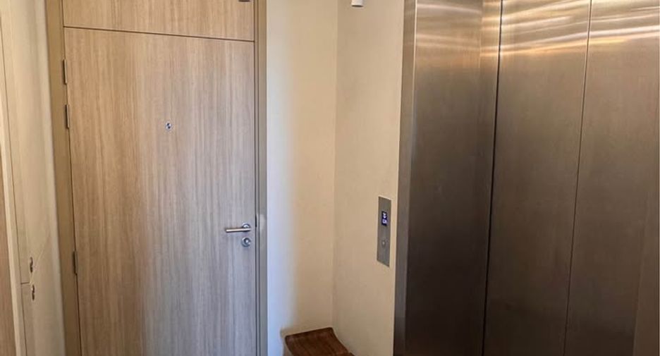 For sale 2 bedrooms condo in Pathum Wan, Bangkok