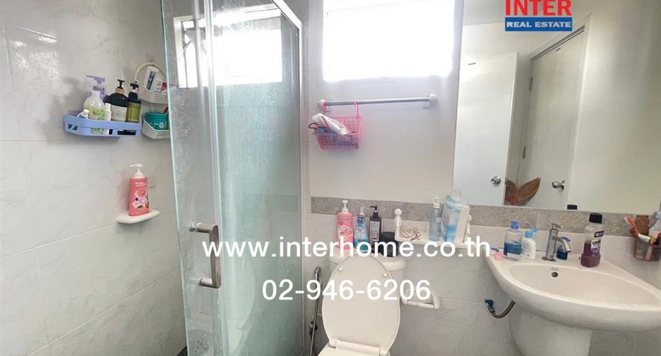 For sale 3 bedrooms townhouse in Nong Khaem, Bangkok