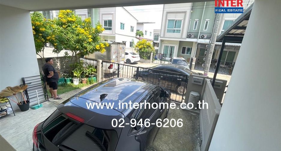 For sale 3 bedrooms townhouse in Nong Khaem, Bangkok