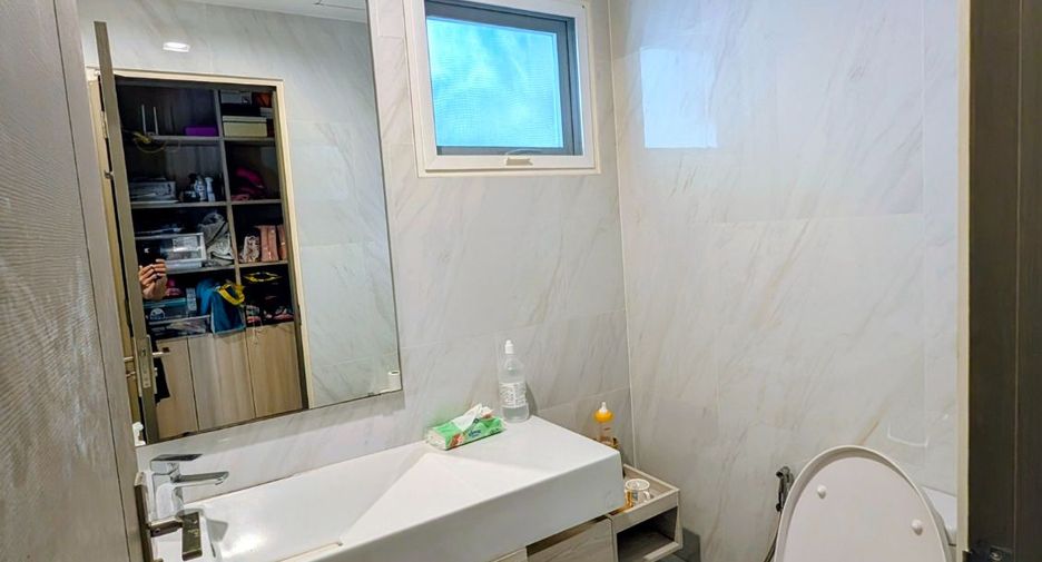 For sale 4 bedrooms house in Bang Phli, Samut Prakan