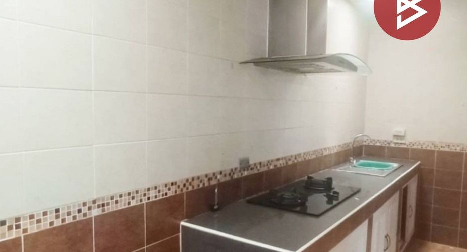 For sale 3 bedrooms townhouse in Min Buri, Bangkok