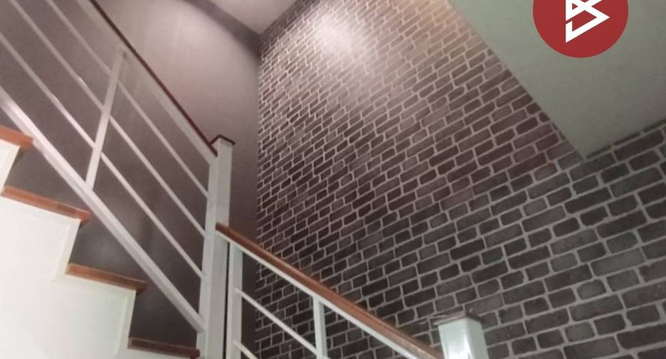 For sale 3 bedrooms townhouse in Min Buri, Bangkok