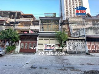 Casa adosada en venta de 6 habitaciones en Bang Kho Laem, Bangkok
