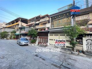 Casa adosada en venta de 6 habitaciones en Bang Kho Laem, Bangkok