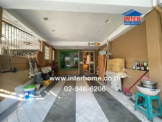 Casa adosada en venta de 6 habitaciones en Bang Kho Laem, Bangkok