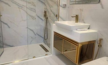 Wohnung zum Kauf mit 2 Zimmer in Yan Nawa, Bangkok