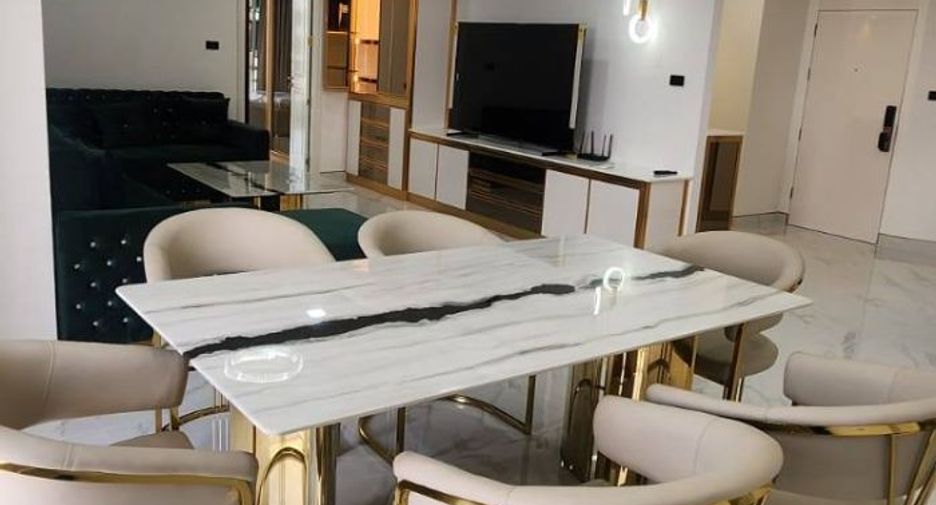 For sale 2 bedrooms condo in Yan Nawa, Bangkok