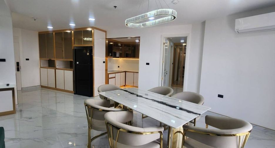 For sale 2 bedrooms condo in Yan Nawa, Bangkok