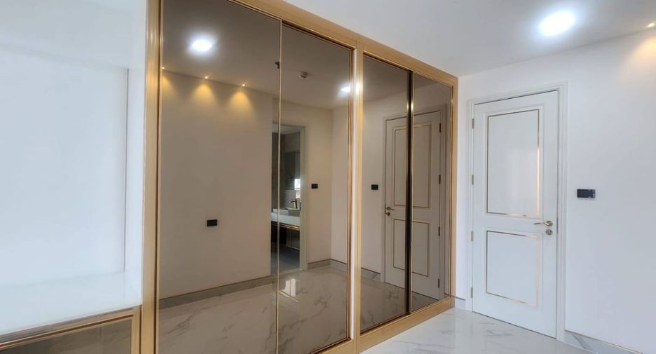 For sale 2 bedrooms condo in Yan Nawa, Bangkok