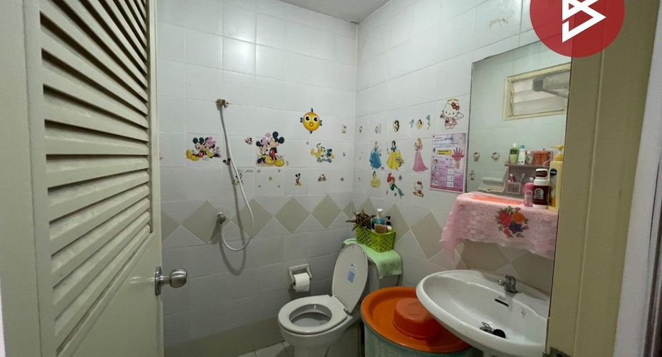 For sale 3 bedrooms townhouse in Sai Noi, Nonthaburi