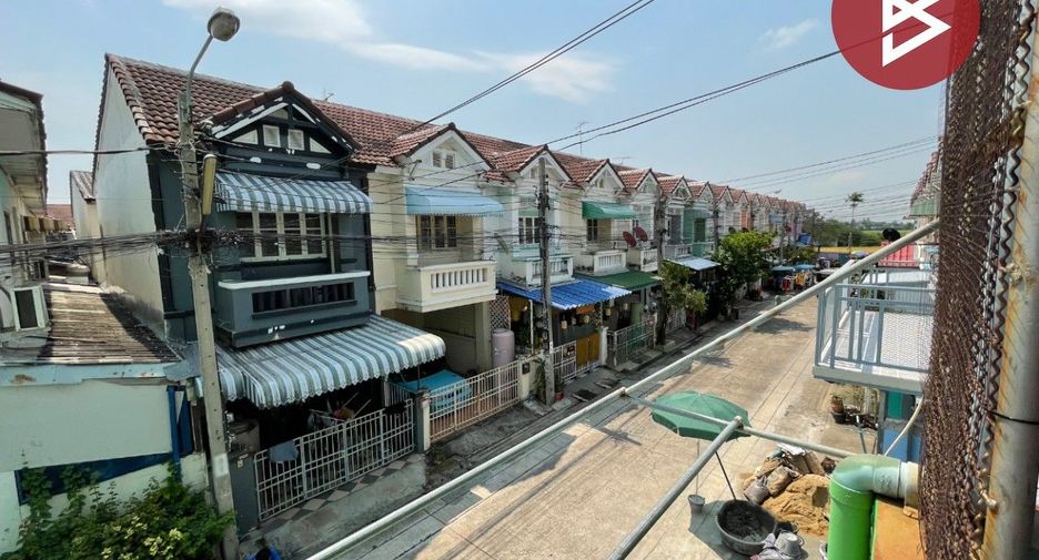 For sale 3 bedrooms townhouse in Sai Noi, Nonthaburi