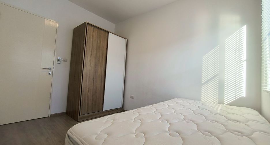 For rent 3 bedrooms townhouse in Bang Phli, Samut Prakan