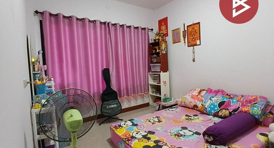 For sale 2 bedrooms townhouse in Ban Bueng, Chonburi