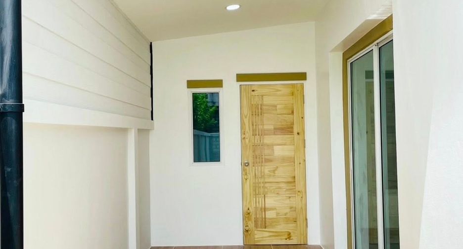 For sale 3 bedrooms house in Si Racha, Chonburi