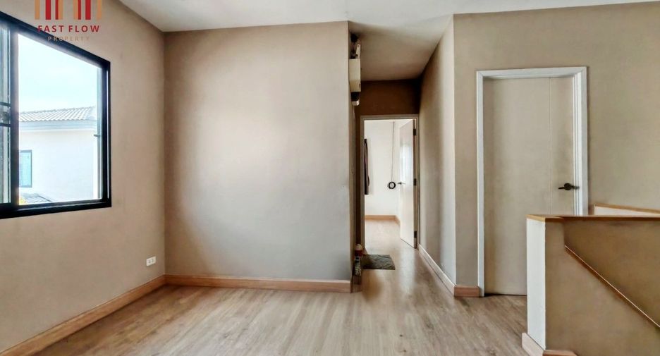 For sale 4 bedrooms house in Khlong Sam Wa, Bangkok