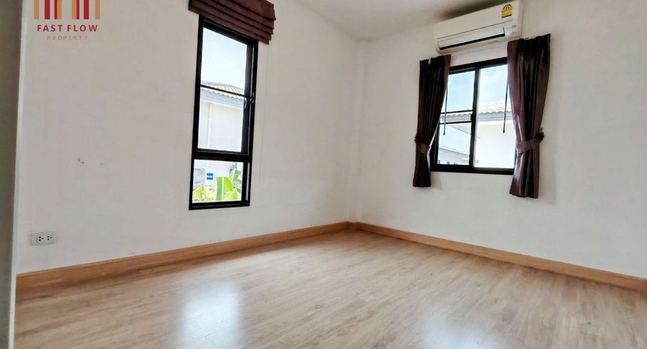 For sale 4 bedrooms house in Khlong Sam Wa, Bangkok