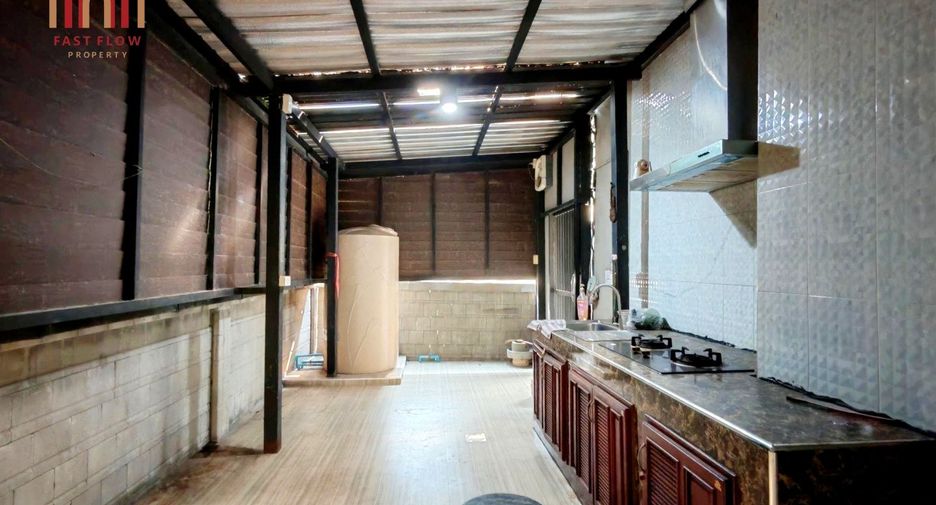 For sale 4 bedrooms house in Khlong Sam Wa, Bangkok