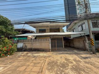 À vendre terrain à Si Racha, Chonburi