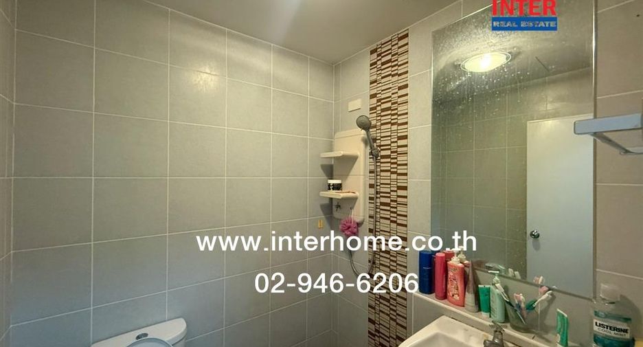 For sale 3 bedrooms townhouse in Mueang Nonthaburi, Nonthaburi