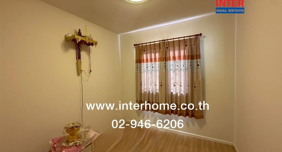 For sale 3 bedrooms townhouse in Mueang Nonthaburi, Nonthaburi