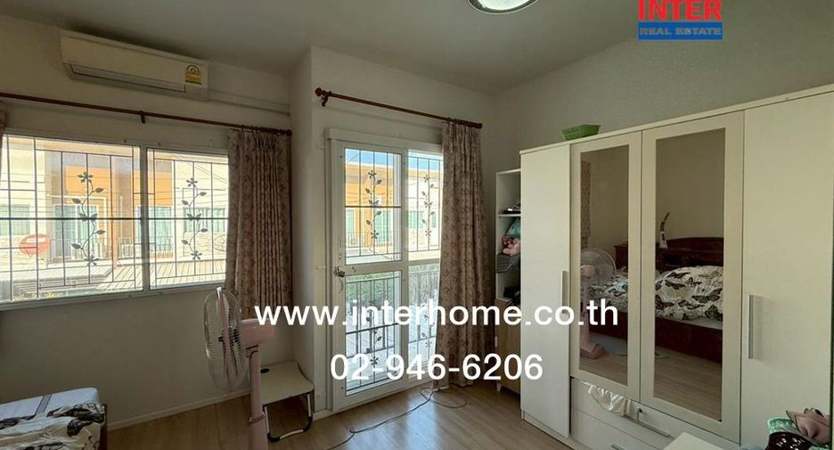For sale 3 bedrooms townhouse in Mueang Nonthaburi, Nonthaburi