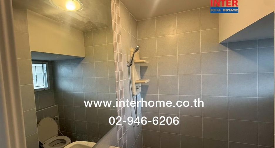 For sale 3 bedrooms townhouse in Mueang Nonthaburi, Nonthaburi