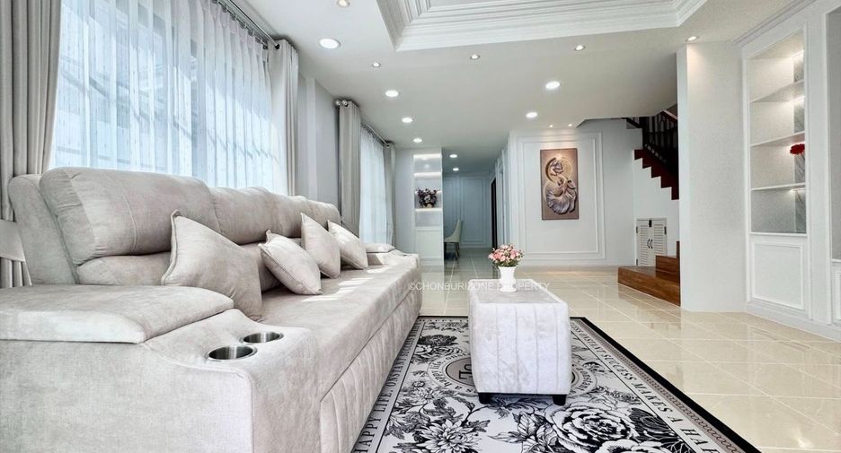 Casa en venta de 3 habitaciones en Si Racha, Chonburi