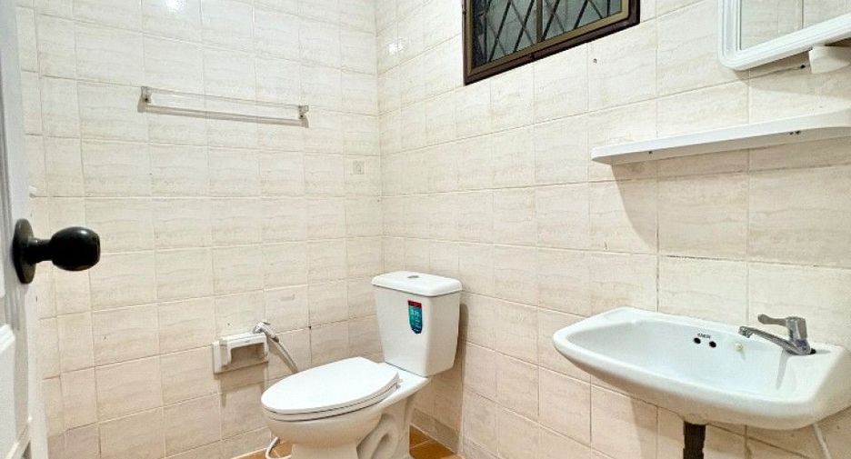 Продажа 2 спальни таунхаус в Bang Bua Thong, Нонтабури