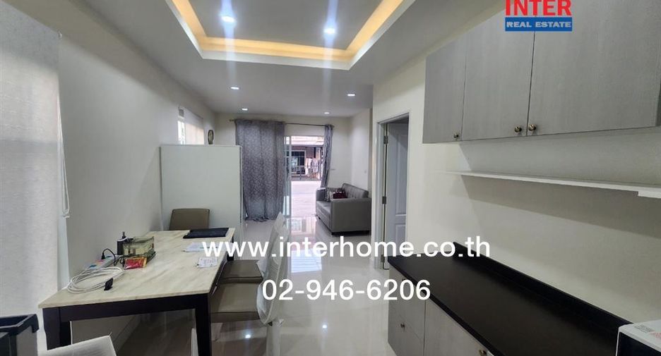 For sale 4 bedrooms townhouse in Mueang Samut Sakhon, Samut Sakhon