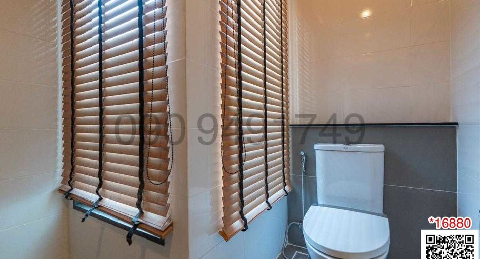 Haus zur Miete mit 3 Zimmer in Saphan Sung, Bangkok