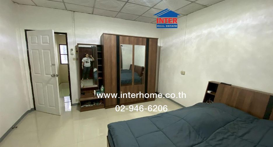 For sale 2 bedrooms townhouse in Bang Khen, Bangkok