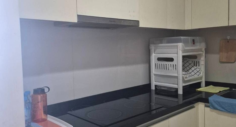 For rent 2 bedrooms condo in Pathum Wan, Bangkok