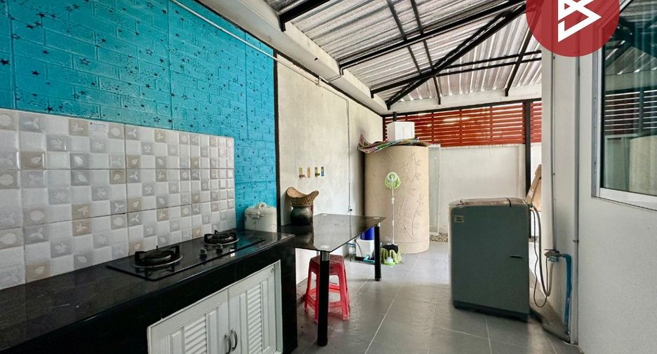 For sale 3 bedrooms house in Si Racha, Chonburi