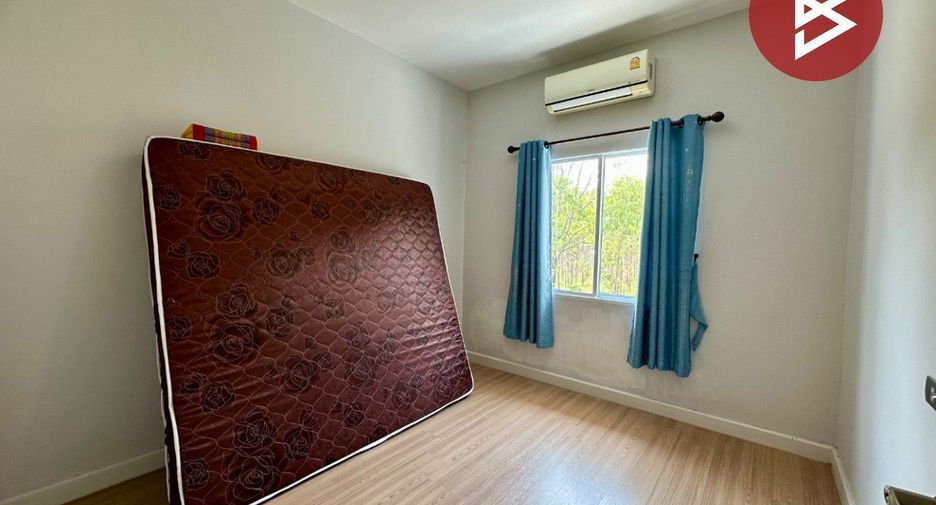 For sale 3 bedrooms house in Si Racha, Chonburi