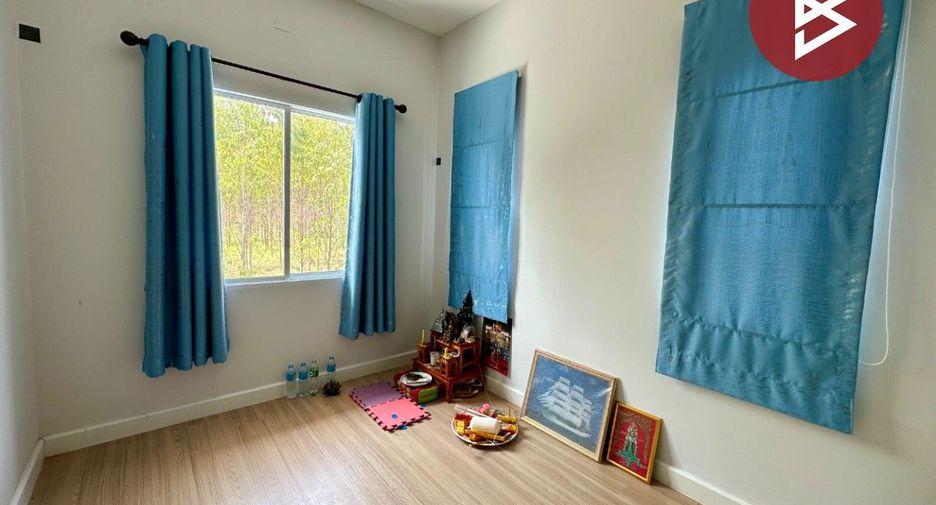 For sale 3 bedrooms house in Si Racha, Chonburi