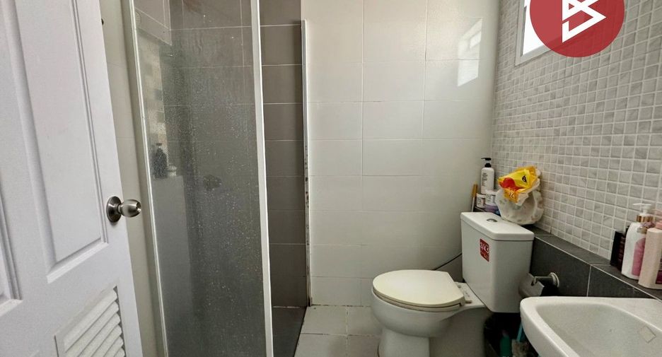 For sale 3 bedrooms house in Si Racha, Chonburi