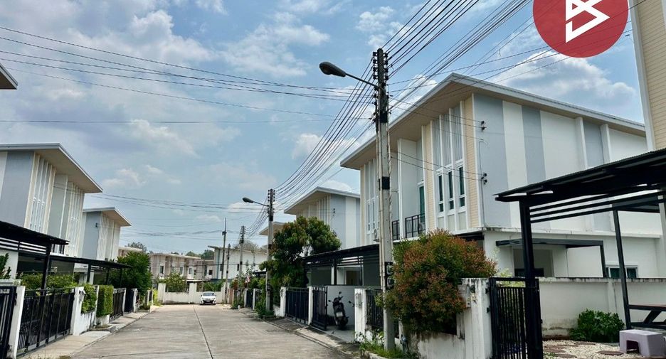 For sale 3 bedrooms house in Si Racha, Chonburi